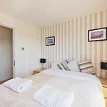 Silicon Docks Apartment